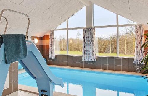 Olpenitz House | 12 person holiday home in Hasselberg