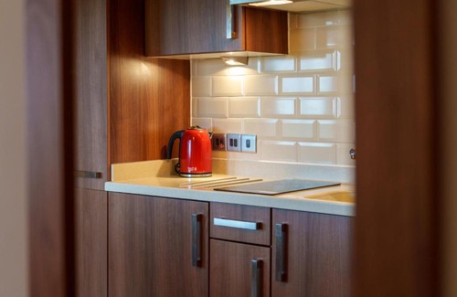 Penrith House | 12 Ullswater Suite - Whitbarrow Village