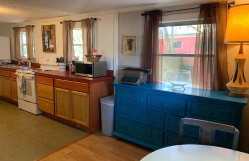 Inglis Cabin | 12) Writer's Cottage