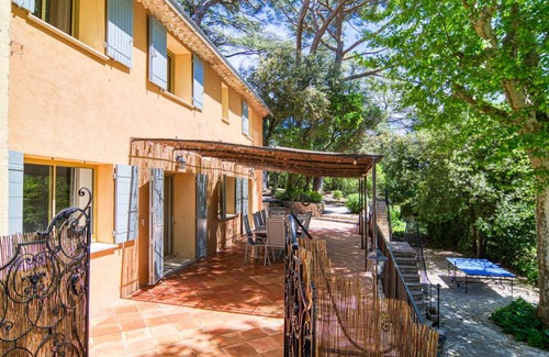Besse-sur-Issole Other | 120 m² Accommodation ∙ 4 bedrooms ∙ 8 guests