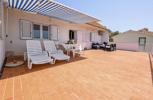 Rogoznica Apartment | 120 m² Apartment ∙ 1 bedroom ∙ 4 guests