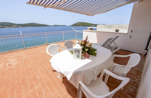 Rogoznica Apartment | 120 m² Apartment ∙ 1 bedroom ∙ 4 guests