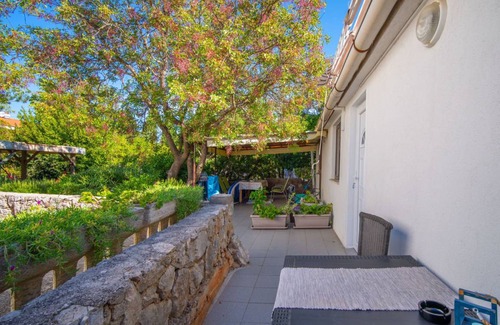 Punat Apartment | 120 m² Apartment ∙ 5 bedrooms ∙ 10 guests
