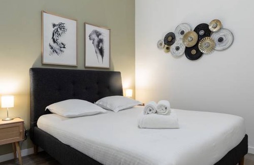 Prefecture Apartment | 120 m² Apartment ∙ 4 bedrooms ∙ 6 guests