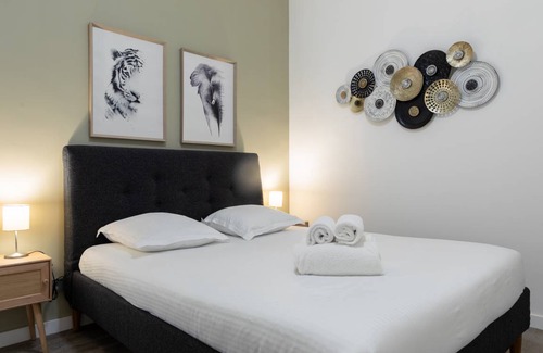 Prefecture Apartment | 120 m² Apartment ∙ 4 bedrooms ∙ 9 guests