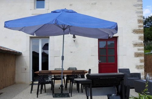 Dommartin-le-Franc House | 120 m² House ∙ 2 bedrooms ∙ 4 guests