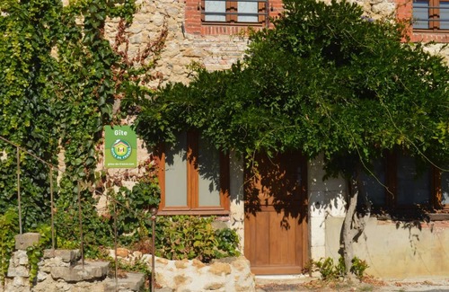 Le Menoux House | 120 m² House ∙ 2 bedrooms ∙ 5 guests