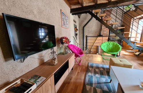 Le Menoux House | 120 m² House ∙ 2 bedrooms ∙ 5 guests