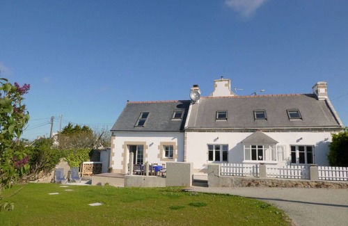 Plogoff House | 120 m² House ∙ 3 bedrooms ∙ 5 guests