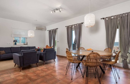 Martina House | 120 m² House ∙ 3 bedrooms ∙ 6 guests