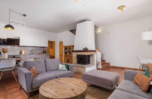 Martina House | 120 m² House ∙ 3 bedrooms ∙ 6 guests