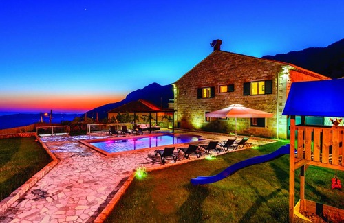 Dubravka Villa | 120 m² Villa ∙ 6 bedrooms ∙ 14 guests