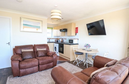 Corton Cottage | 121, family friendly, character holiday cottage in Corton