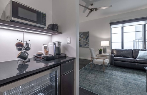 West End Hotel | 121 Hotel by AvantStay | Chic & Modern 2 BDR Superior Suite In Ideal Nashville!