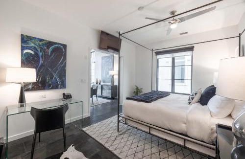 West End Hotel | 121 Hotel by AvantStay Modern Comfort in Nashville's West End