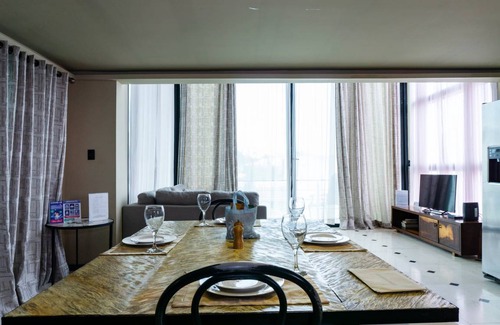 Downtown Condo | 121 m² Condo ∙ 3 bedrooms ∙ 6 guests