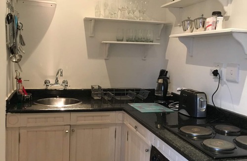 Green Point Apartment | 123 Ocean View Drive Apartment