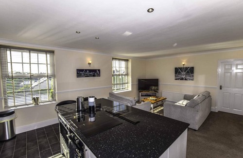 Edwalton Apartment | 124 m² Apartment ∙ 1 bedroom ∙ 2 guests