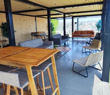 Placeres Apartment | 124 Spacious studio with a view
