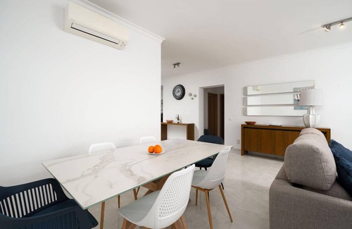 Porto de Mos Apartment | 125 m² Apartment ∙ 2 bedrooms ∙ 6 guests