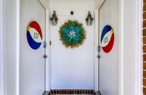 Pensacola House | 125 Shirley Dr