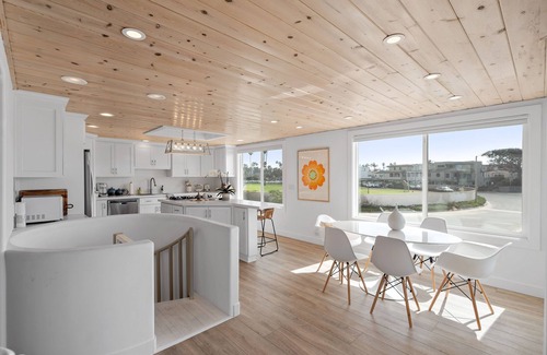 Pierpont Bay House | 1259N MM Beach House