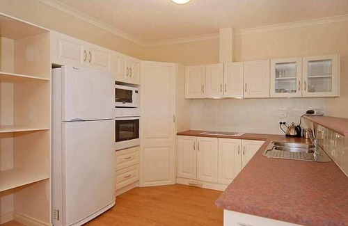 Goolwa South House | 12A Billabong Rd - Contemporary holiday living opposite the golf course