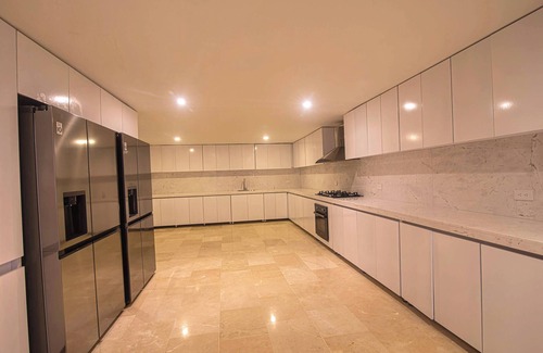 Bocagrande Villa | 12BR Luxury Cartagena Villa – Downtown, Pool, Maid, Free Airport Pickup