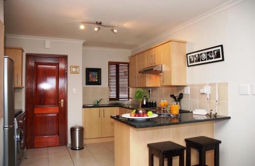 Kenridge Apartment | 13 Bella Rosa Apartment