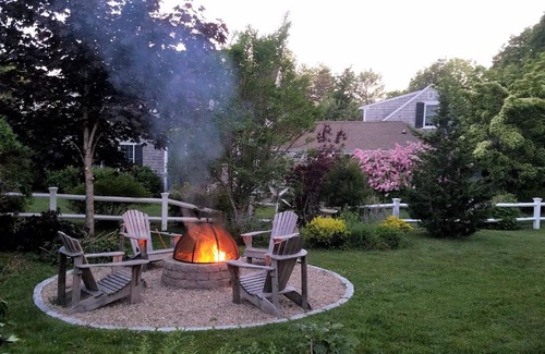 Harwich Port House | 13 Lincoln Village Harwich Port Cape Cod - - Cap'n Eri