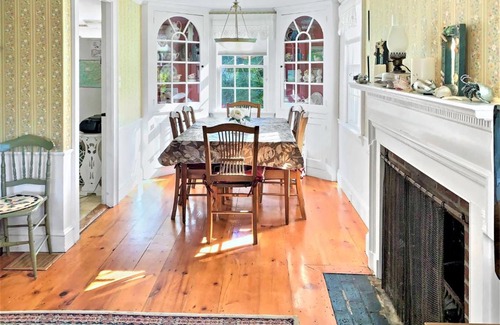 Harwich Port House | 13 Lincoln Village Harwich Port Cape Cod - - Cap'n Eri