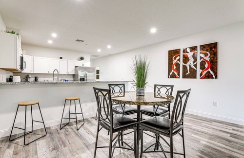 Memphis Condo | 13 Mi to Beaches: Pet-Friendly Condo in Palmetto!