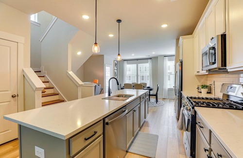 Goose Creek House | 13 Mi to Dtwn Charleston: Quiet Townhome