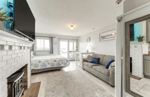 Old Orchard Beach Apartment | 13 Mi to Portland Studio on Old Orchard Beach!