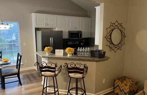 Fairburn House | 13 mins away from ATL airport and 22 mins away from downtown area and much more