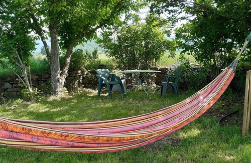Ongles Apartment | 13-person apartment in Provencal farmhouse. Terrace with breathtaking view