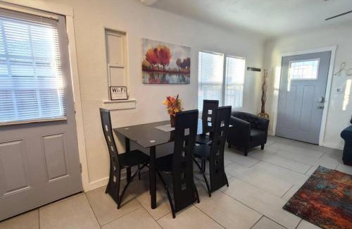 Garfield Apartment | 13 Pl Right - Renovated-APT-Downtown-Phoenix-Beautiful Patio