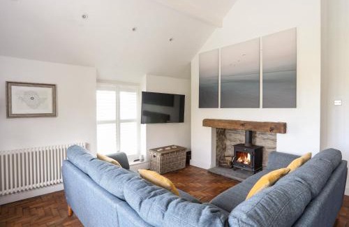 Amlwch House | 13 Quay Street