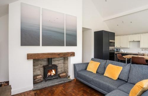 Amlwch House | 13 Quay Street