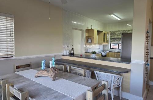 Port Edward Apartment | 13 Seaverge