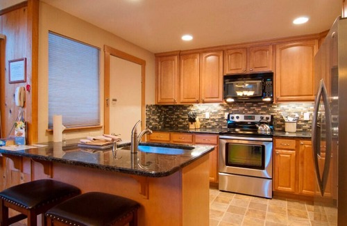 Tennis Village Condo | 13 Tennis Village | 2 BR/2 BA, Sleeps 8