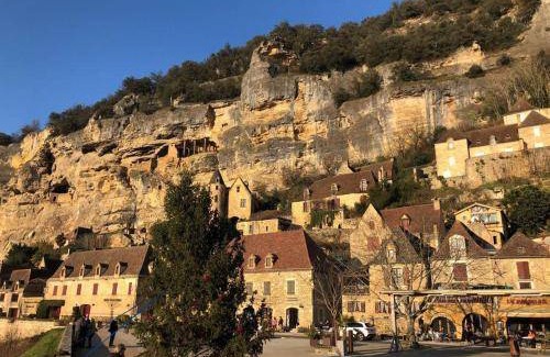 Sarlat-la-Caneda Historic Center Apartment | 130 m² Apartment ∙ 4 bedrooms ∙ 7 guests