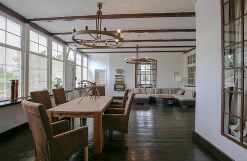 Friedrichsgraben Apartment | 130 m² Apartment ∙ 2 bedrooms ∙ 4 guests