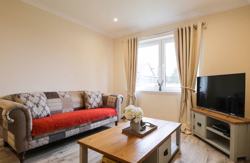 Boat of Garten Cottage | 130 m² Cottage ∙ 3 bedrooms ∙ 6 guests
