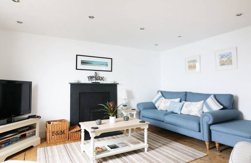 Coverack Cottage | 130 m² Cottage ∙ 3 bedrooms ∙ 6 guests