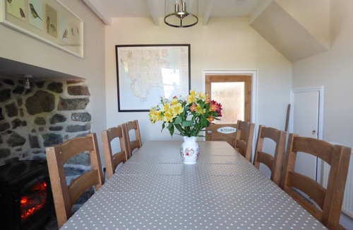 Coverack Cottage | 130 m² Cottage ∙ 3 bedrooms ∙ 6 guests