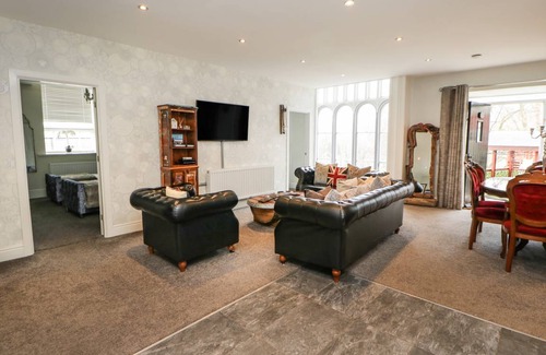 Stanhope Cottage | 130 m² Cottage ∙ 3 bedrooms ∙ 6 guests