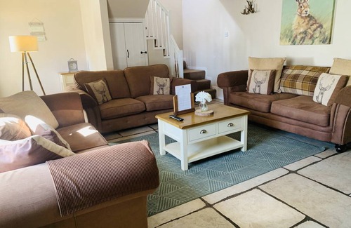 Lowick Cottage | 130 m² Cottage ∙ 3 bedrooms ∙ 6 guests
