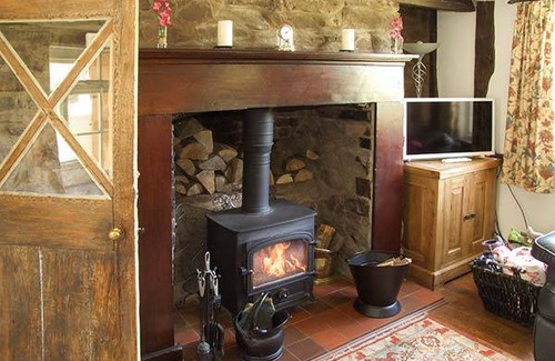 Clun Cottage | 130 m² Cottage ∙ 3 bedrooms ∙ 5 guests