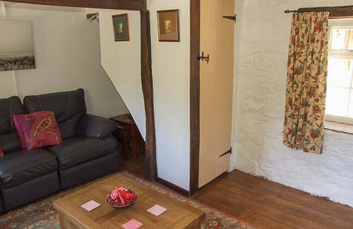 Clun Cottage | 130 m² Cottage ∙ 3 bedrooms ∙ 5 guests